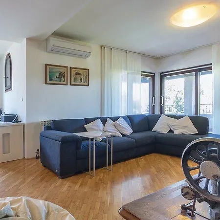 Gasparini Apartment *